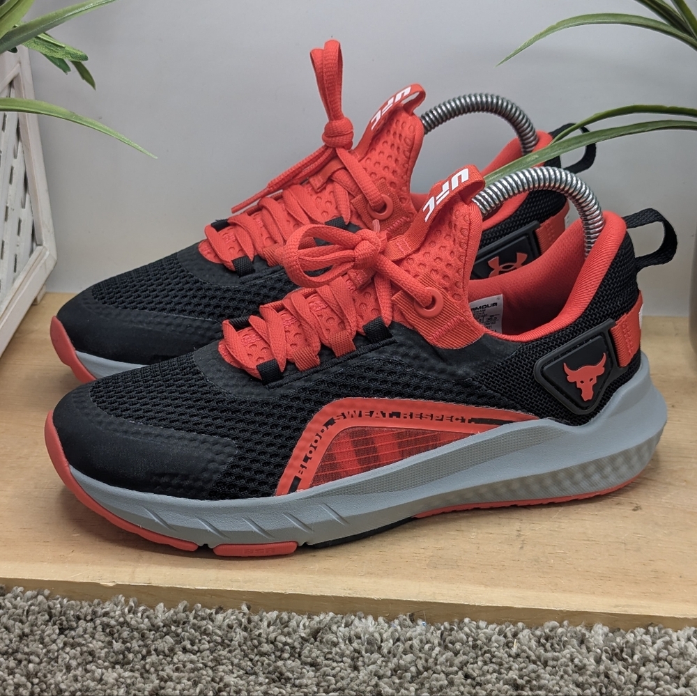 New Under Armour UFC Project Rock Women's Size 6.5 Running Workout Shoes Classic